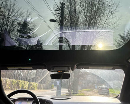 Фиолетовый Порше Taycan Cross Turismo, объемом двигателя 0 л и пробегом 29 тыс. км за 70000 $, фото 16 на Automoto.ua