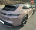 Фиолетовый Порше Taycan Cross Turismo, объемом двигателя 0 л и пробегом 29 тыс. км за 70000 $, фото 18 на Automoto.ua