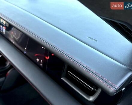 Червоний Порше Taycan Cross Turismo, об'ємом двигуна 0 л та пробігом 72 тис. км за 61500 $, фото 46 на Automoto.ua