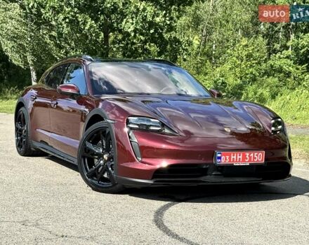 Червоний Порше Taycan Cross Turismo, об'ємом двигуна 0 л та пробігом 72 тис. км за 61500 $, фото 8 на Automoto.ua