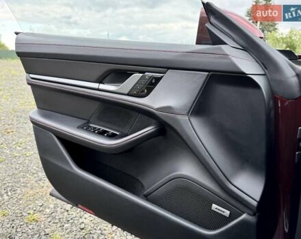 Червоний Порше Taycan Cross Turismo, об'ємом двигуна 0 л та пробігом 72 тис. км за 61500 $, фото 29 на Automoto.ua