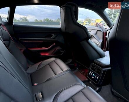 Червоний Порше Taycan Cross Turismo, об'ємом двигуна 0 л та пробігом 72 тис. км за 61500 $, фото 65 на Automoto.ua