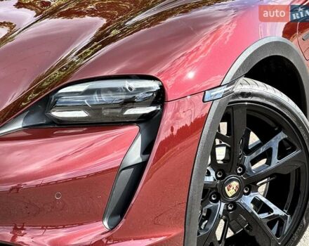 Червоний Порше Taycan Cross Turismo, об'ємом двигуна 0 л та пробігом 72 тис. км за 61500 $, фото 19 на Automoto.ua