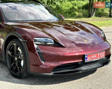 Червоний Порше Taycan Cross Turismo, об'ємом двигуна 0 л та пробігом 72 тис. км за 61500 $, фото 7 на Automoto.ua