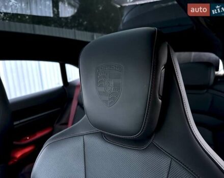 Червоний Порше Taycan Cross Turismo, об'ємом двигуна 0 л та пробігом 72 тис. км за 61500 $, фото 35 на Automoto.ua