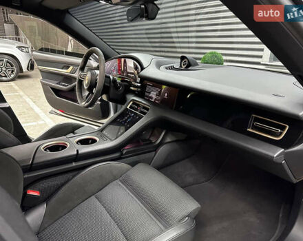 Порше Taycan Cross Turismo, об'ємом двигуна 0 л та пробігом 114 тис. км за 57000 $, фото 21 на Automoto.ua