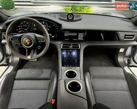 Порше Taycan Cross Turismo, об'ємом двигуна 0 л та пробігом 114 тис. км за 57000 $, фото 25 на Automoto.ua