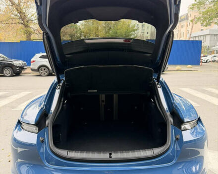 Порше Taycan Cross Turismo, объемом двигателя 0 л и пробегом 29 тыс. км за 82500 $, фото 14 на Automoto.ua