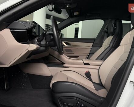 Порше Taycan Cross Turismo, об'ємом двигуна 0 л та пробігом 0 тис. км за 128402 $, фото 9 на Automoto.ua
