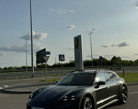 Серый Порше Taycan Cross Turismo, объемом двигателя 0 л и пробегом 58 тыс. км за 88000 $, фото 5 на Automoto.ua