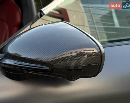 Сірий Порше Taycan Cross Turismo, об'ємом двигуна 0 л та пробігом 13 тис. км за 95000 $, фото 12 на Automoto.ua
