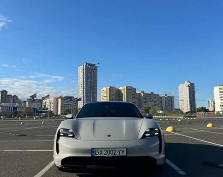 Серый Порше Taycan Cross Turismo, объемом двигателя 0 л и пробегом 11 тыс. км за 82000 $, фото 1 на Automoto.ua