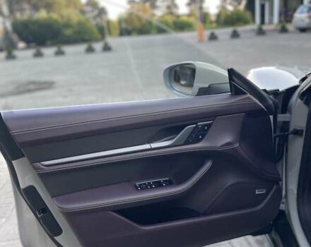 Серый Порше Taycan Cross Turismo, объемом двигателя 0 л и пробегом 31 тыс. км за 86490 $, фото 15 на Automoto.ua