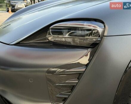 Сірий Порше Taycan Cross Turismo, об'ємом двигуна 0 л та пробігом 13 тис. км за 95000 $, фото 9 на Automoto.ua