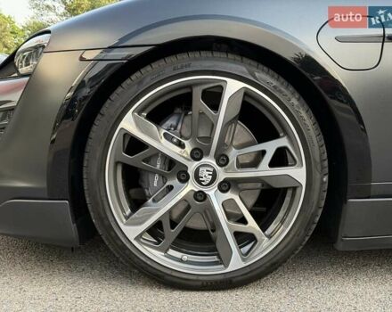 Сірий Порше Taycan Cross Turismo, об'ємом двигуна 0 л та пробігом 13 тис. км за 95000 $, фото 8 на Automoto.ua