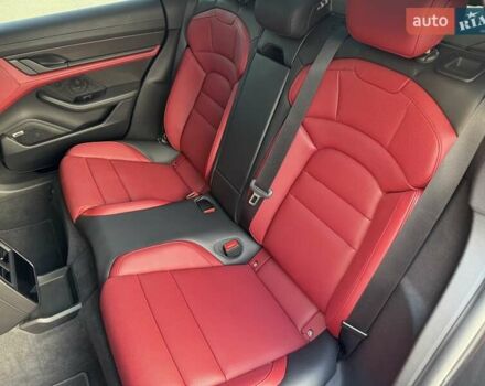Сірий Порше Taycan Cross Turismo, об'ємом двигуна 0 л та пробігом 13 тис. км за 95000 $, фото 34 на Automoto.ua