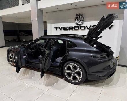 Серый Порше Taycan Cross Turismo, объемом двигателя 0 л и пробегом 1 тыс. км за 115900 $, фото 51 на Automoto.ua