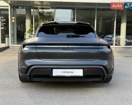 Сірий Порше Taycan Cross Turismo, об'ємом двигуна 0 л та пробігом 13 тис. км за 95000 $, фото 6 на Automoto.ua