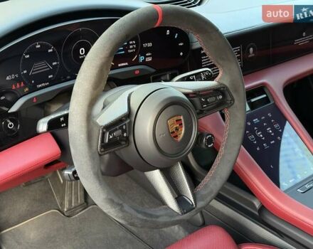 Сірий Порше Taycan Cross Turismo, об'ємом двигуна 0 л та пробігом 13 тис. км за 95000 $, фото 18 на Automoto.ua