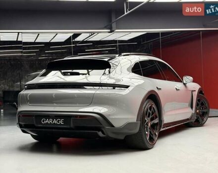 Серый Порше Taycan Cross Turismo, объемом двигателя 0 л и пробегом 29 тыс. км за 83900 $, фото 16 на Automoto.ua