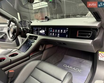 Серый Порше Taycan Cross Turismo, объемом двигателя 0 л и пробегом 29 тыс. км за 83900 $, фото 59 на Automoto.ua