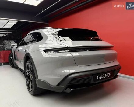 Серый Порше Taycan Cross Turismo, объемом двигателя 0 л и пробегом 29 тыс. км за 83900 $, фото 18 на Automoto.ua