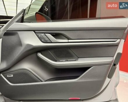 Серый Порше Taycan Cross Turismo, объемом двигателя 0 л и пробегом 29 тыс. км за 83900 $, фото 55 на Automoto.ua