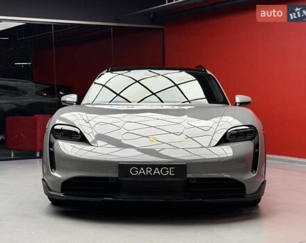 Серый Порше Taycan Cross Turismo, объемом двигателя 0 л и пробегом 29 тыс. км за 83900 $, фото 1 на Automoto.ua