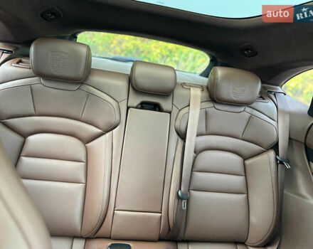 Сірий Порше Taycan Cross Turismo, об'ємом двигуна 0 л та пробігом 18 тис. км за 149900 $, фото 21 на Automoto.ua