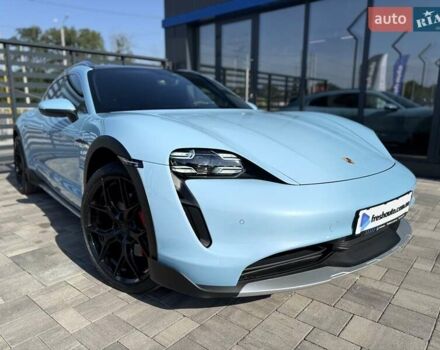 Синий Порше Taycan Cross Turismo, объемом двигателя 0 л и пробегом 57 тыс. км за 65900 $, фото 5 на Automoto.ua