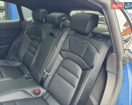 Синий Порше Taycan Cross Turismo, объемом двигателя 0 л и пробегом 17 тыс. км за 80900 $, фото 30 на Automoto.ua