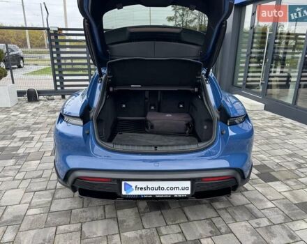 Синий Порше Taycan Cross Turismo, объемом двигателя 0 л и пробегом 17 тыс. км за 80900 $, фото 32 на Automoto.ua