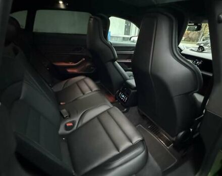 Зеленый Порше Taycan Cross Turismo, объемом двигателя 0 л и пробегом 57 тыс. км за 79990 $, фото 17 на Automoto.ua