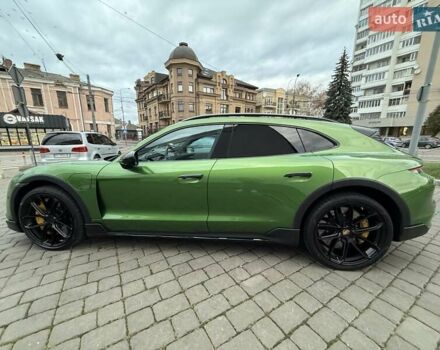 Зеленый Порше Taycan Cross Turismo, объемом двигателя 0 л и пробегом 57 тыс. км за 79990 $, фото 6 на Automoto.ua