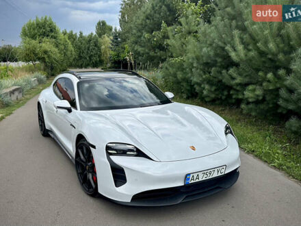 Порше Taycan Sport Turismo 2022 у Києві на Automoto.ua Білий Порше Taycan Sport Turismo, об'ємом двигуна 0 л та пробігом 63 тис. км за 75000 $, фото 1 на Automoto.ua