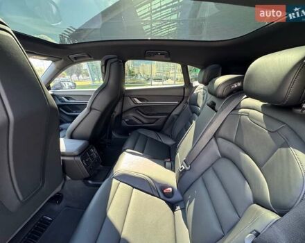 Серый Порше Taycan Sport Turismo, объемом двигателя 0 л и пробегом 15 тыс. км за 89000 $, фото 72 на Automoto.ua