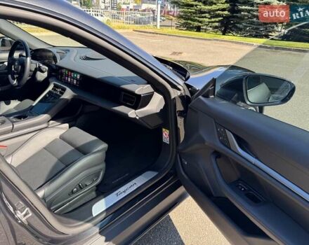 Серый Порше Taycan Sport Turismo, объемом двигателя 0 л и пробегом 15 тыс. км за 89000 $, фото 84 на Automoto.ua