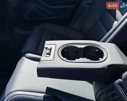 Серый Порше Taycan Sport Turismo, объемом двигателя 0 л и пробегом 15 тыс. км за 89000 $, фото 76 на Automoto.ua