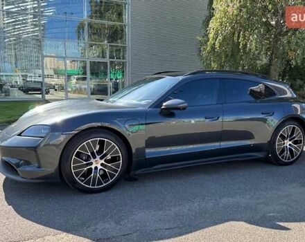 Серый Порше Taycan Sport Turismo, объемом двигателя 0 л и пробегом 15 тыс. км за 89000 $, фото 21 на Automoto.ua