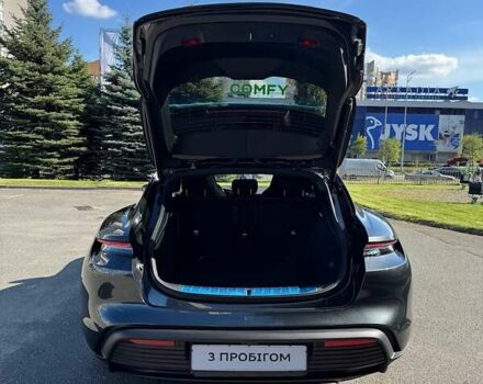Серый Порше Taycan Sport Turismo, объемом двигателя 0 л и пробегом 15 тыс. км за 89000 $, фото 13 на Automoto.ua