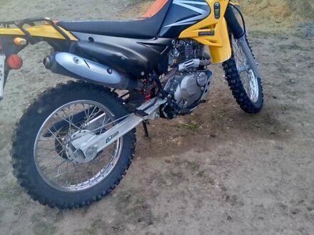 Чинчи Dragon 200 2008 в Шаргороде на Automoto.ua Чинчи Dragon 200, объемом двигателя 0.2 л и пробегом 3 тыс. км за 1000 $, фото 1 на Automoto.ua