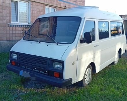 Белый РАФ 2203, объемом двигателя 2.5 л и пробегом 100 тыс. км за 1500 $, фото 1 на Automoto.ua
