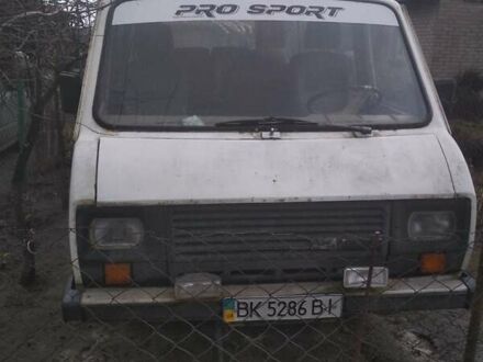 РАФ 2203 1986 в Луцке на Automoto.ua Белый РАФ 2203, объемом двигателя 2.45 л и пробегом 40 тыс. км за 900 $, фото 1 на Automoto.ua
