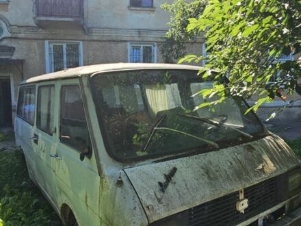 Белый РАФ 2203, объемом двигателя 0 л и пробегом 100 тыс. км за 400 $, фото 1 на Automoto.ua