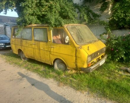 Желтый РАФ 2203, объемом двигателя 2 л и пробегом 224 тыс. км за 400 $, фото 1 на Automoto.ua