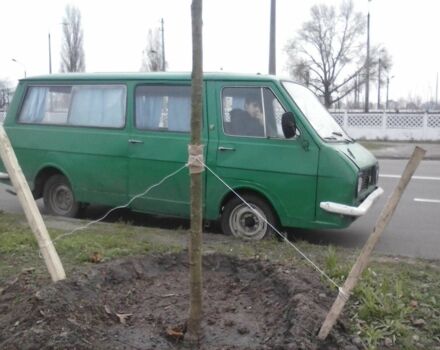 Зелений РАФ 2203, об'ємом двигуна 2.4 л та пробігом 600 тис. км за 355 $, фото 1 на Automoto.ua