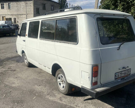 Белый РАФ 2915, объемом двигателя 2.4 л и пробегом 120 тыс. км за 1500 $, фото 3 на Automoto.ua