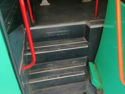 Зеленый РУТА 45, объемом двигателя 4.43 л и пробегом 250 тыс. км за 15800 $, фото 1 на Automoto.ua