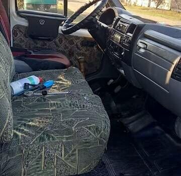 Білий РУТА А0483, об'ємом двигуна 2.46 л та пробігом 9 тис. км за 2000 $, фото 3 на Automoto.ua