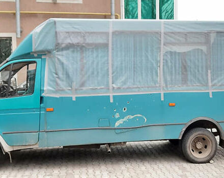 Зеленый РУТА А0483, объемом двигателя 2.46 л и пробегом 600 тыс. км за 800 $, фото 2 на Automoto.ua